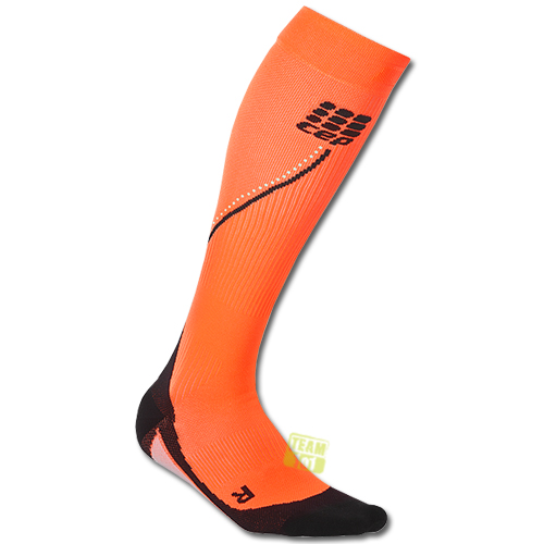 CEP Damen Kompressionssocken Pro+ Night Run Socks 2.0 orange