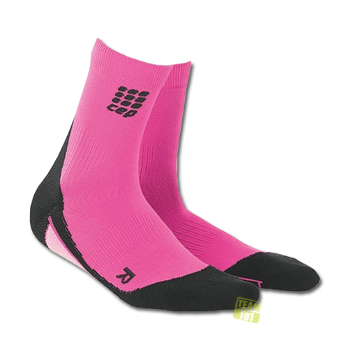 CEP Damen Kompressionssocken Laufsocken dynamic+ short socks pink